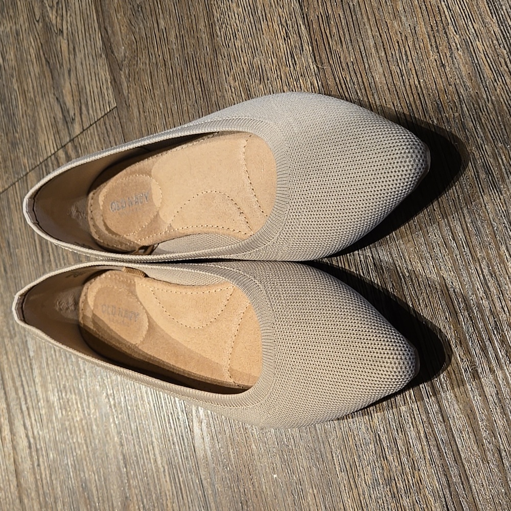 Nude Flats
